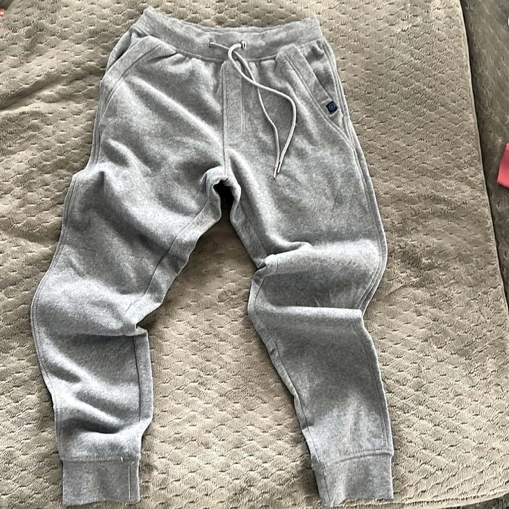 Monument Sweats